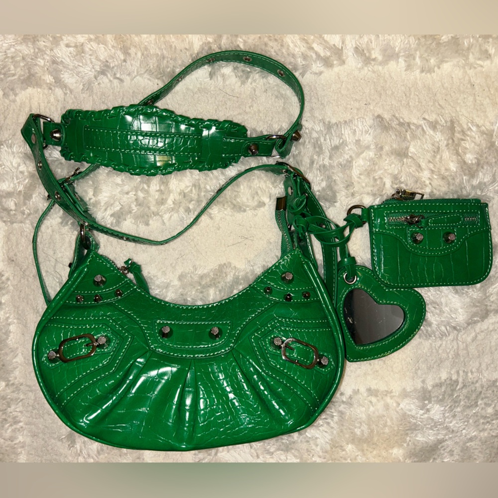 Emerald Green Crocodile-Embossed Shoulder Bag Set